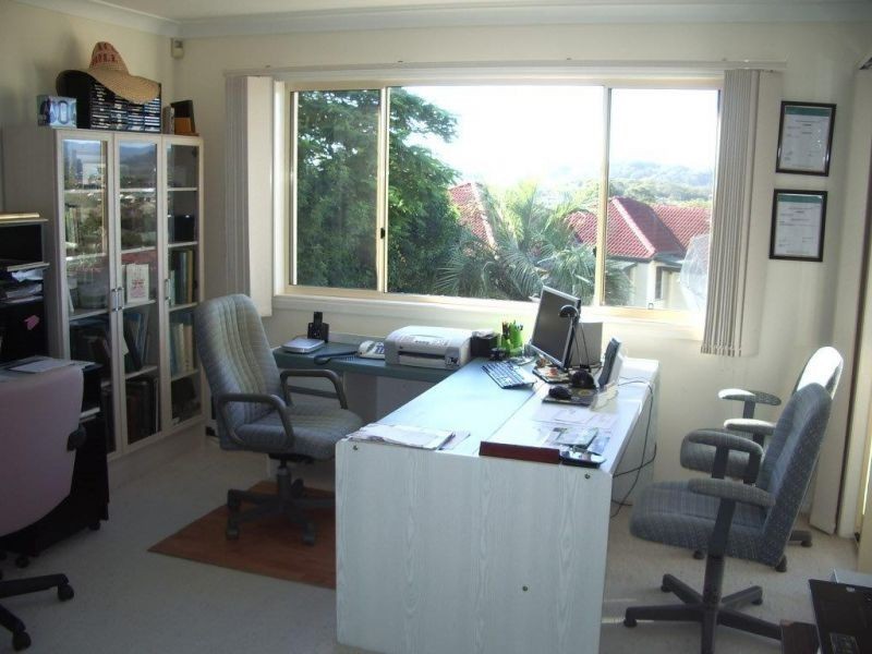 8 Kaydee Court, Miami QLD 4220