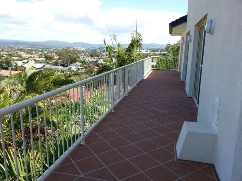 8 Kaydee Court, Miami QLD 4220