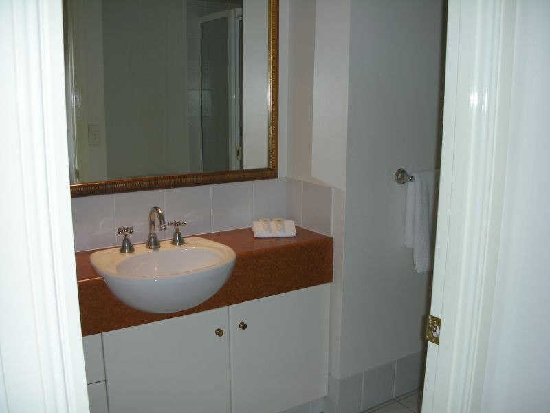 212/9 Beach Parade, Surfers Paradise QLD 4217