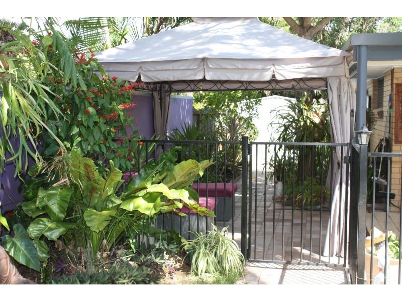 7 Mardella Court, Mermaid Waters QLD 4218