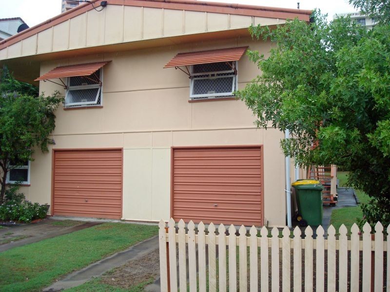 1/13 Jubilee Avenue, Broadbeach QLD 4218