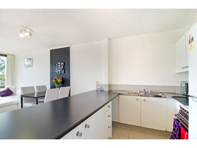 Clear Island Waters QLD 4226