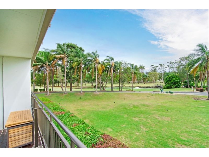 Clear Island Waters QLD 4226