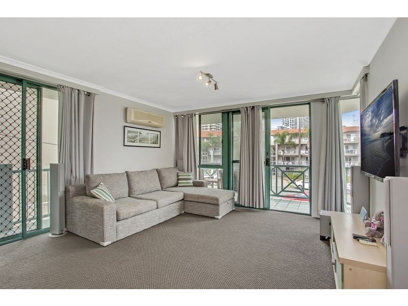 3/33 Australia Ave, Broadbeach QLD 4218