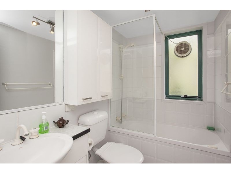 3/33 Australia Ave, Broadbeach QLD 4218