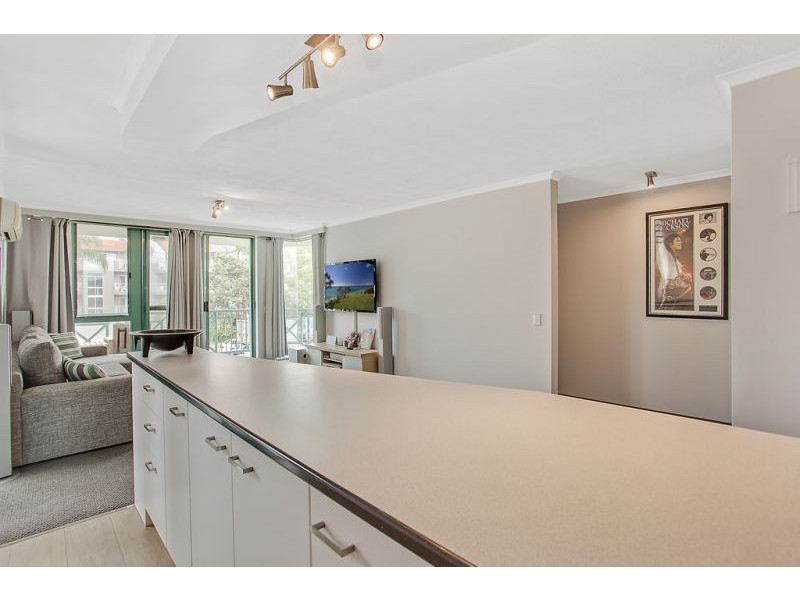 3/33 Australia Ave, Broadbeach QLD 4218