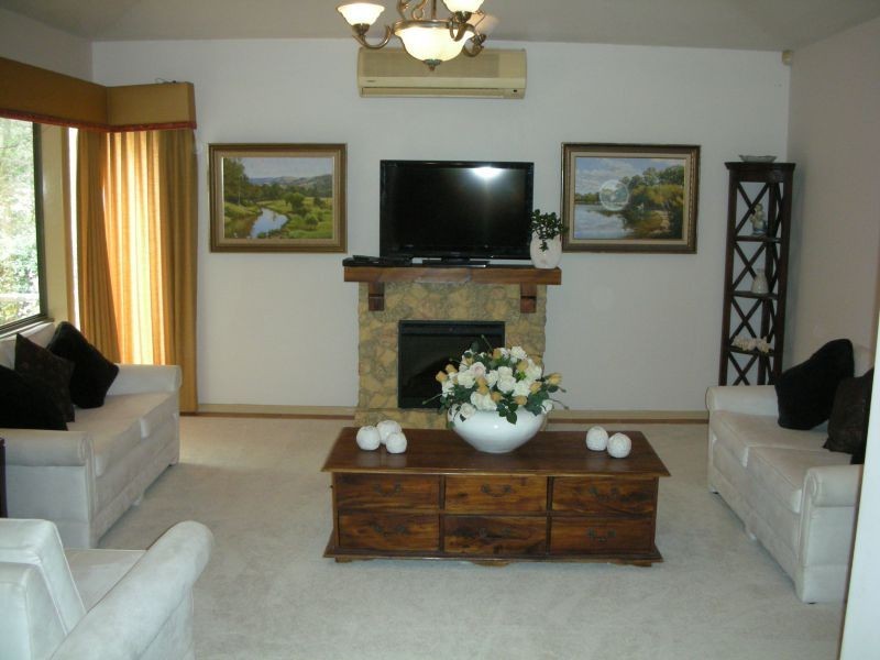 11 Shepton Crescent, Mudgeeraba QLD 4213