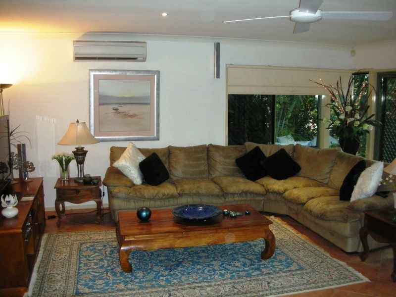 11 Shepton Crescent, Mudgeeraba QLD 4213