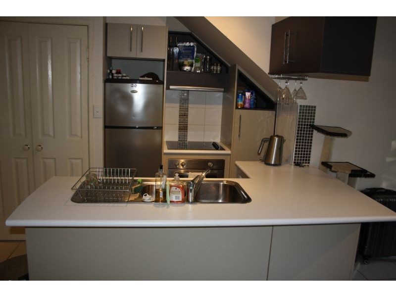 5/23 Second Avenue, Broadbeach QLD 4218