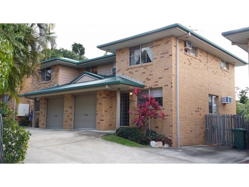 4/13 Booval St, Booval QLD 4304