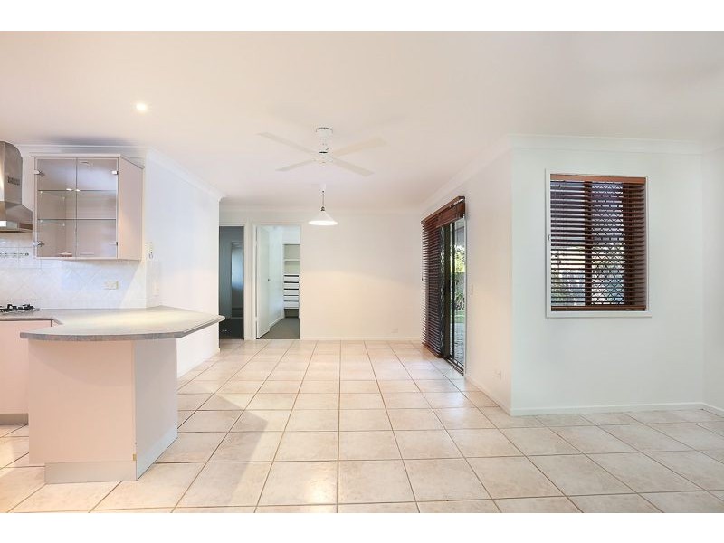 48 Paluna St, Riverhills QLD 4074