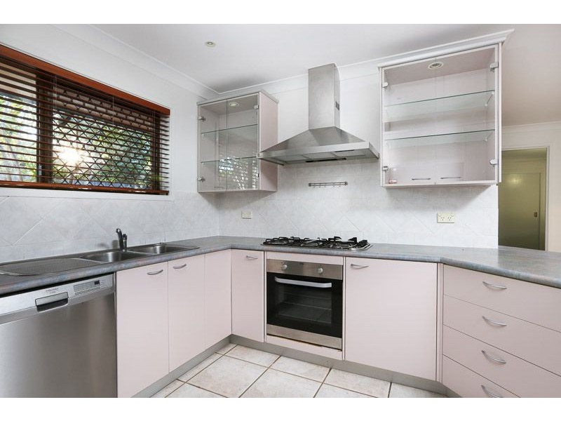 48 Paluna St, Riverhills QLD 4074