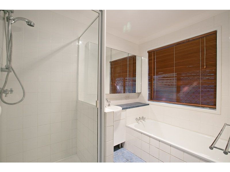 48 Paluna St, Riverhills QLD 4074