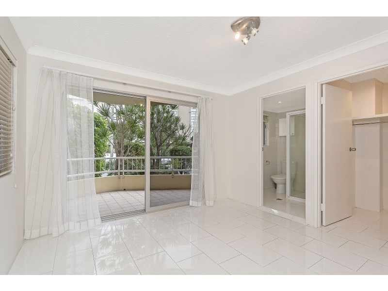 4/5 Australia Avenue, Broadbeach QLD 4218