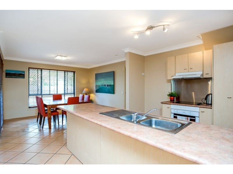 5 Serafina Drive, Helensvale QLD 4212