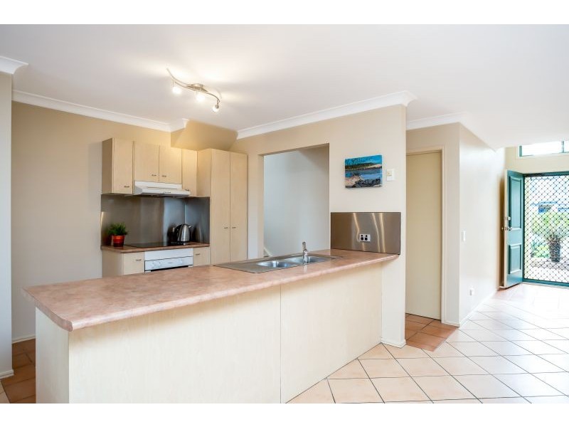 5 Serafina Drive, Helensvale QLD 4212