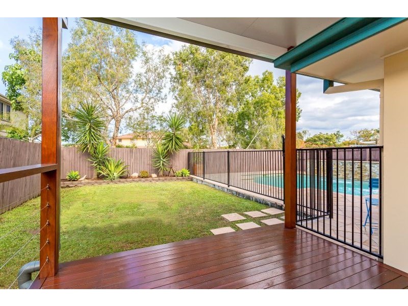 5 Serafina Drive, Helensvale QLD 4212