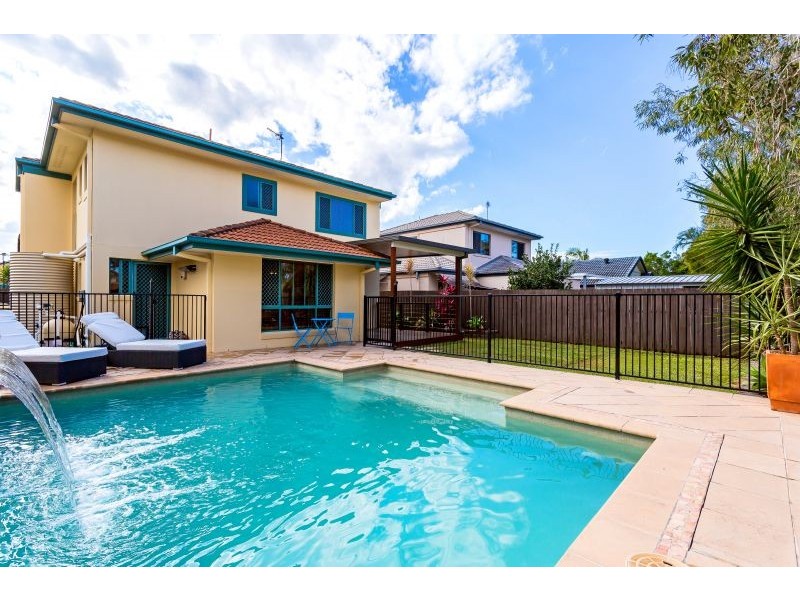 5 Serafina Drive, Helensvale QLD 4212