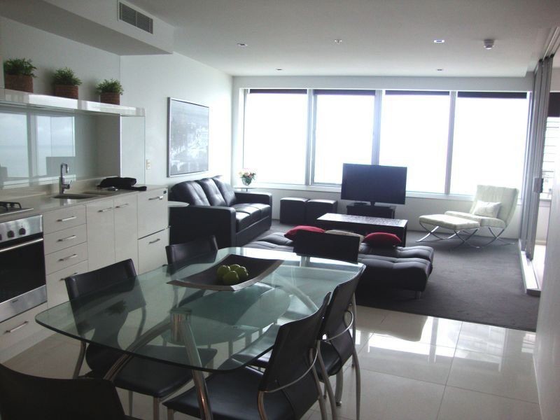 2403 9 Hamilton Avenue, Surfers Paradise QLD 4217