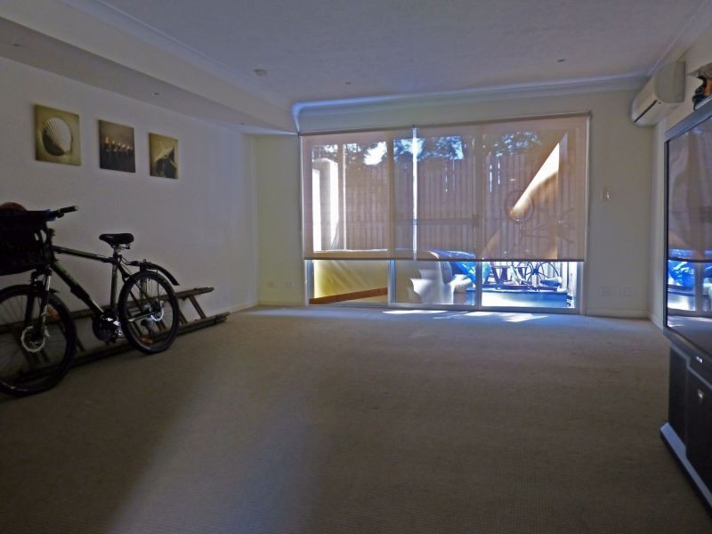 6/215 Cottesloe Drive, Mermaid Waters QLD 4218