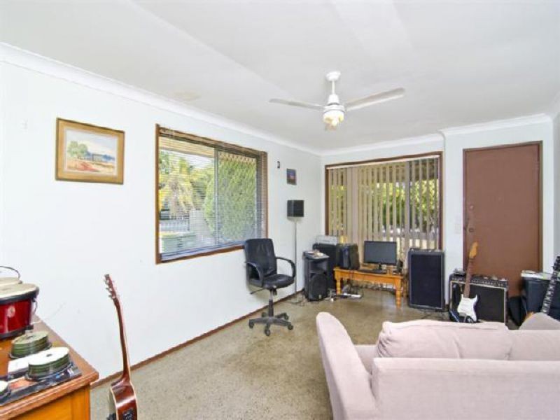 109 Palm Beach Ave, Palm Beach QLD 4221