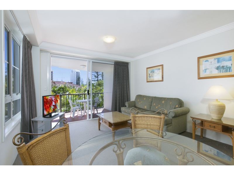208/9 Beach Parade, Surfers Paradise QLD 4217