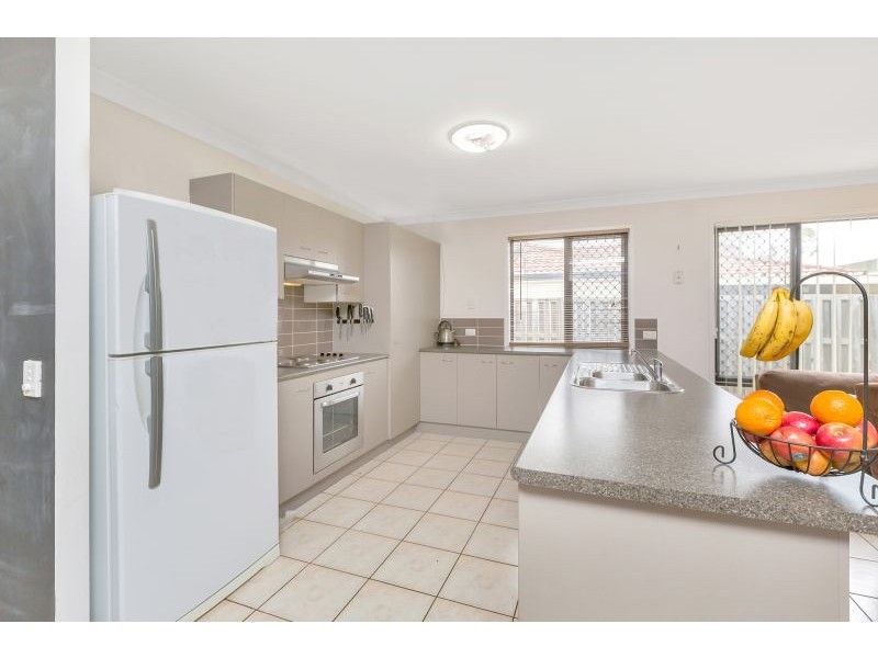 24 Mapelton Ccrt, Parkinson QLD 4115