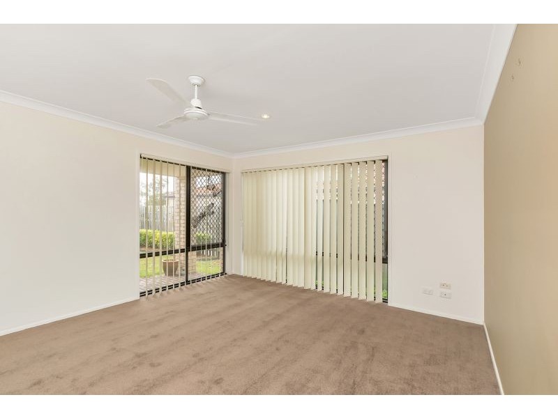 24 Mapelton Ccrt, Parkinson QLD 4115