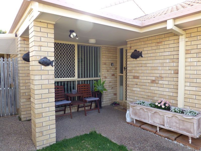 2/4 Morotai Ave, Palm Beach QLD 4221