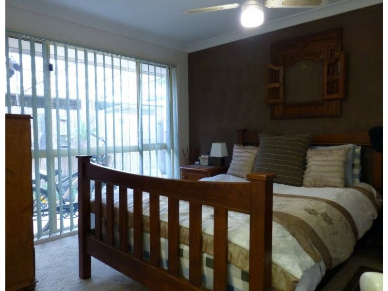 2/4 Morotai Ave, Palm Beach QLD 4221