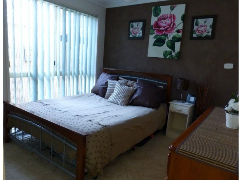 2/4 Morotai Ave, Palm Beach QLD 4221