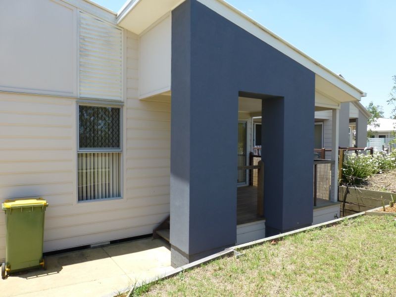 19 Aspect Tce, Springfield Lakes QLD 4300