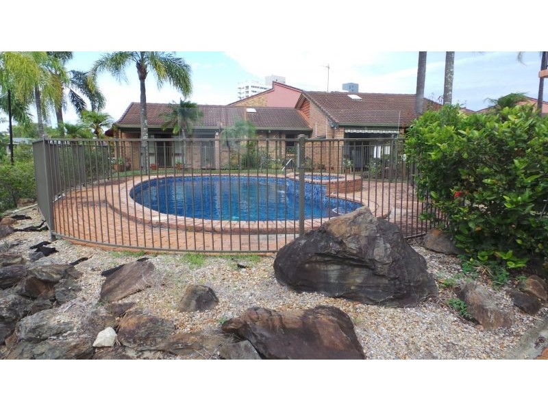 5/20 Dunlop Court, Mermaid Waters QLD 4218