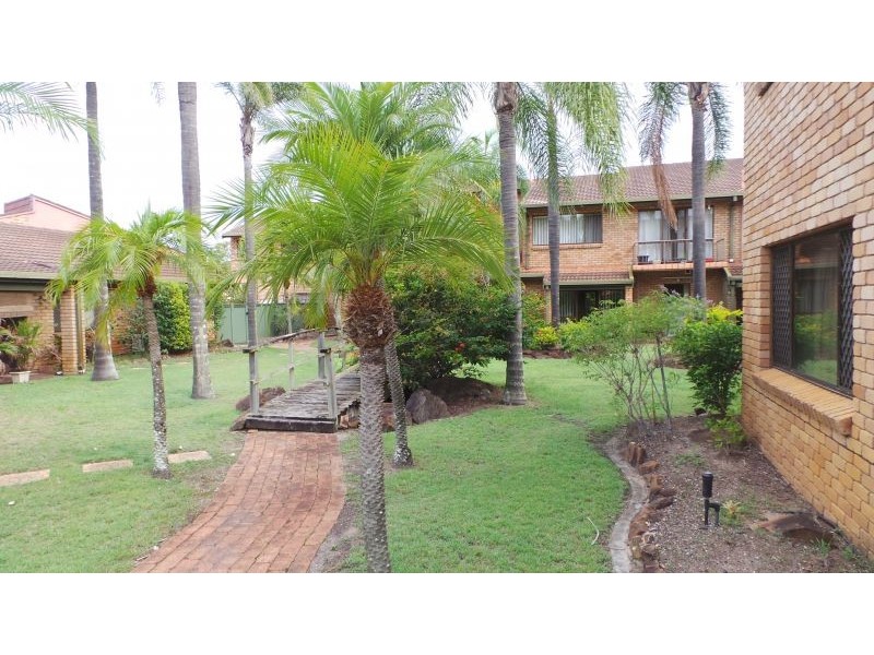 5/20 Dunlop Court, Mermaid Waters QLD 4218