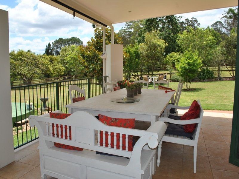 38 Knoll Road, Tamborine Mountain QLD 4272