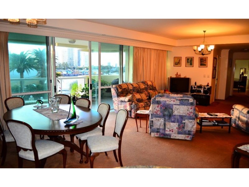 c4-2/75 brighton parade, Southport QLD 4215