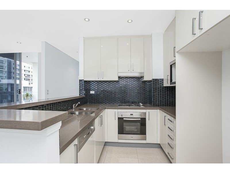 801/4 Como Crescent “Sundale Precinct A2 Marina”, Southport QLD 4215