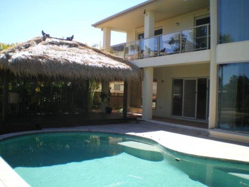 6 Gibraltar Drive, Isle Of Capri QLD 4217