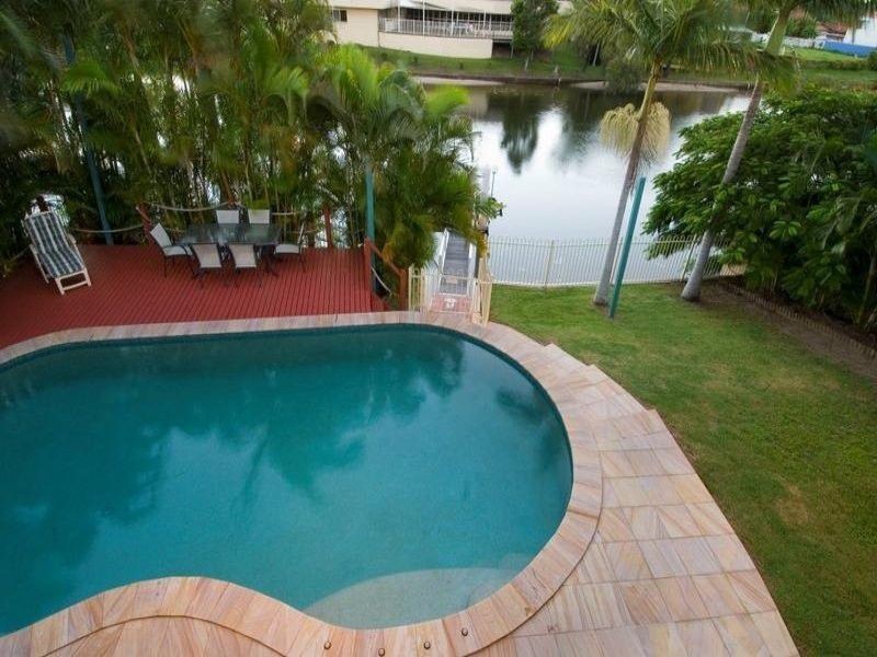 6 Gibraltar Drive, Isle Of Capri QLD 4217