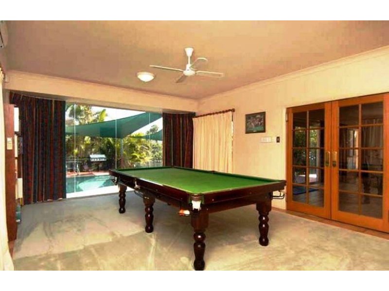 6 Gibraltar Drive, Isle Of Capri QLD 4217