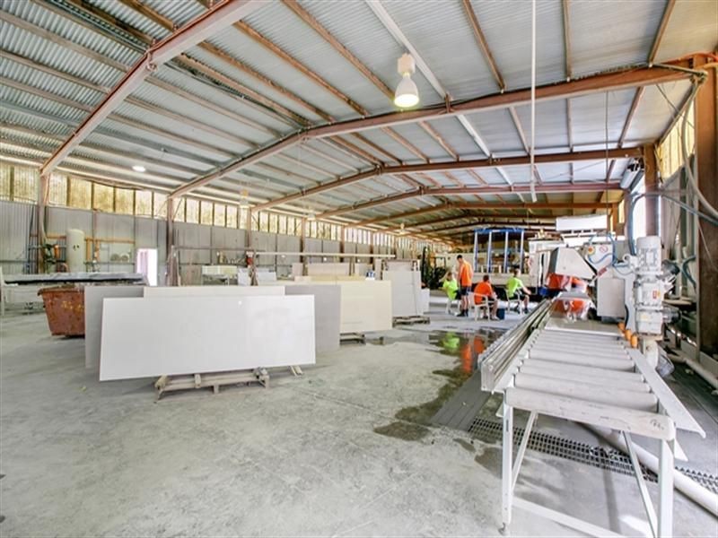 REF 1 / 9 Enterprise Street, Molendinar QLD 4214