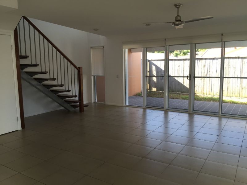 73 Venice Str, Burleigh Waters QLD 4220