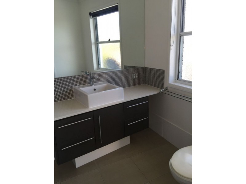 73 Venice Str, Burleigh Waters QLD 4220