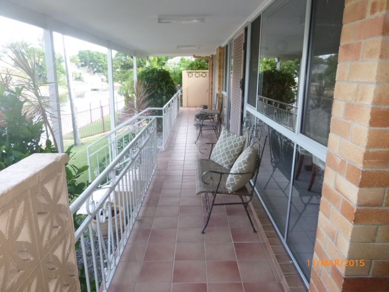 8 Key West, Broadbeach Waters QLD 4218