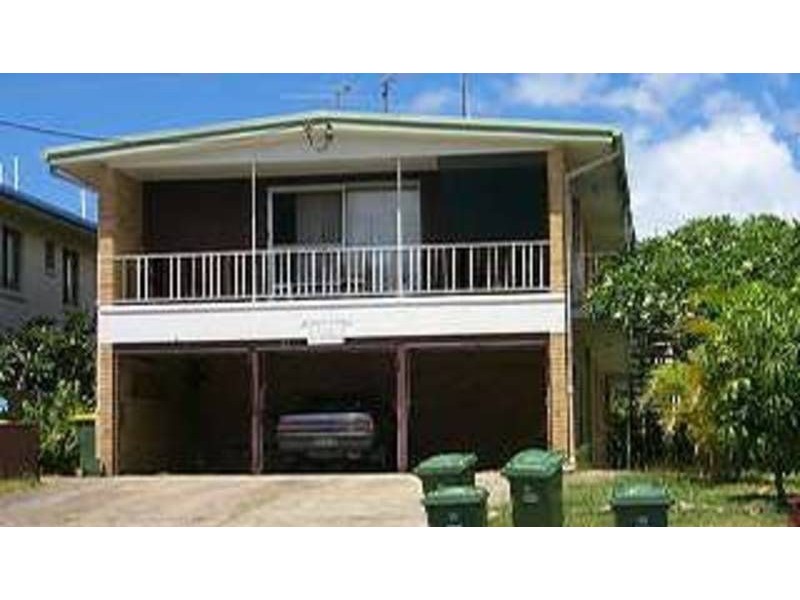 3 20 Philip Avenue, Broadbeach QLD 4218