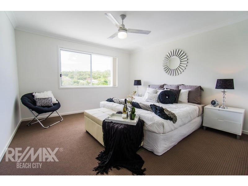 11 Ainslie Street, Pacific Pines QLD 4211