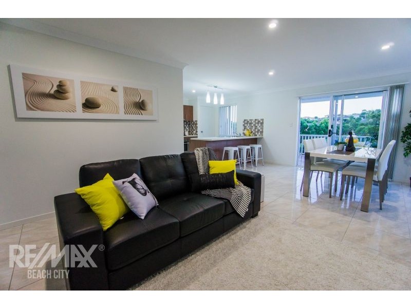 11 Ainslie Street, Pacific Pines QLD 4211
