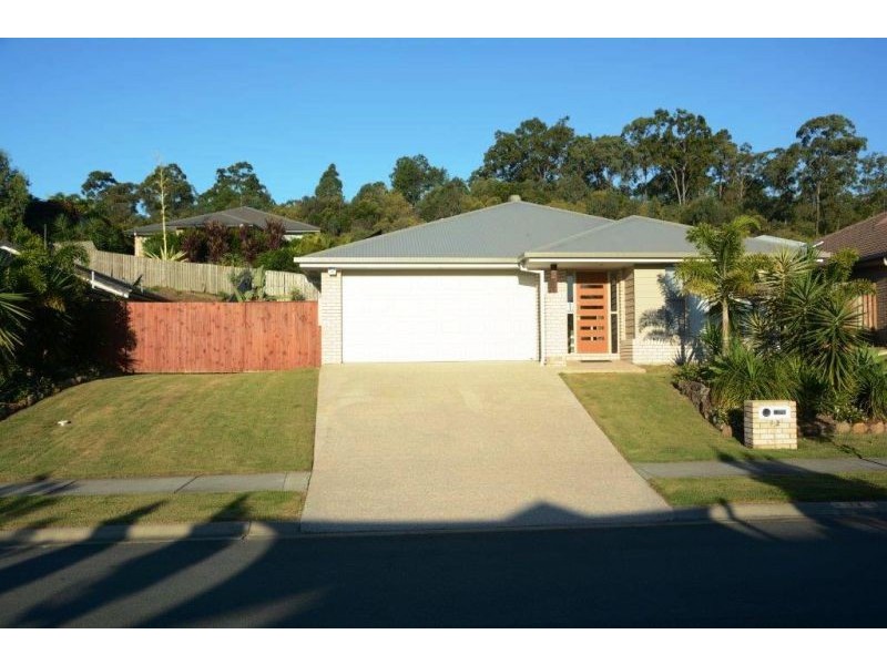 72 HAWKESBURY AVENUE, Pacific Pines QLD 4211