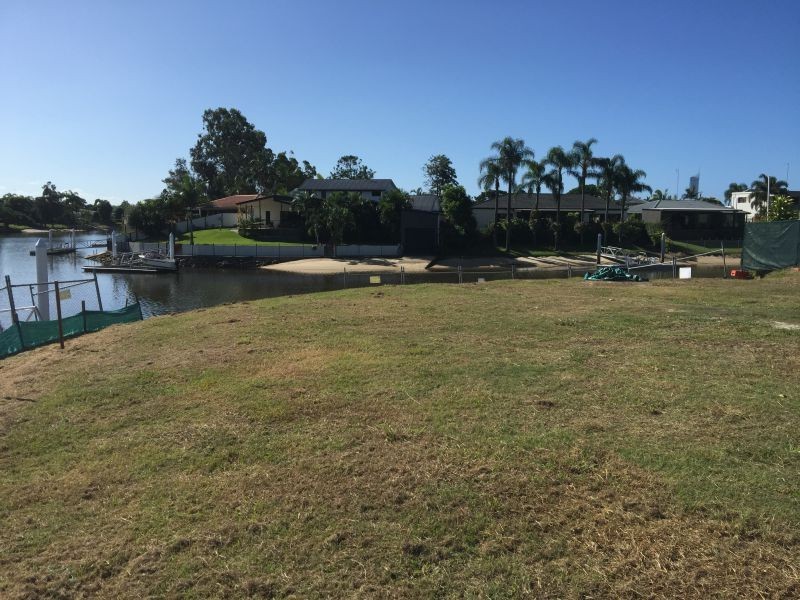 2 Cypress Drive, Broadbeach Waters QLD 4218