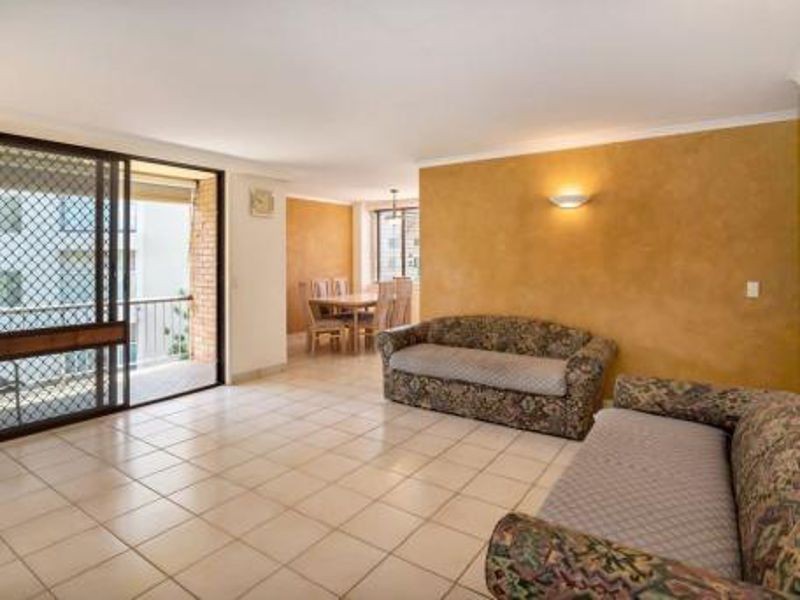 7/31 Brittannia Ave, Broadbeach QLD 4218